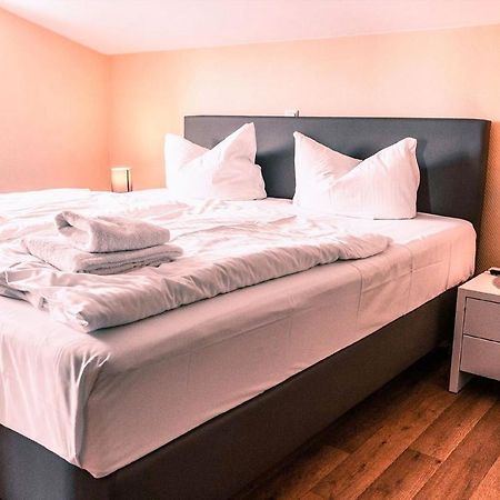 Mit Meerblick Und Balkon, Gratis Nutzung Vom Ahoi Erlebnisbad Und Sauna In Sellin - Meeresblick Fewo 29 ゲーレン エクステリア 写真